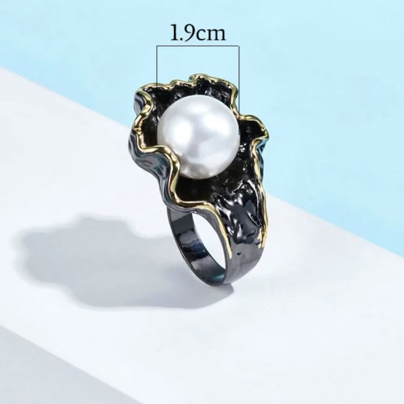 Italian Jewelry Back White Pearl Ring - Picture 5 of 15